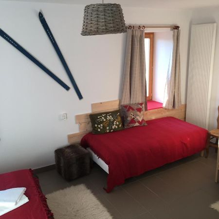 Les Trois Temps Hotel Saint-Didier-sur-Rochefort Bagian luar foto